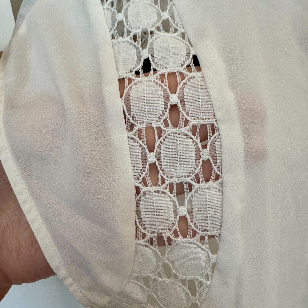 'A Pea In The Pod' White Flowy Maternity Blouse - Women's Large - Picture 5 of 8